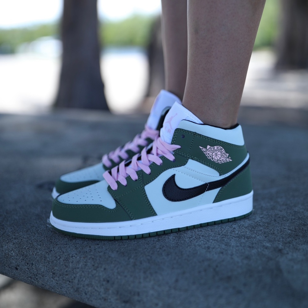 Nike Jordan Green Dutch Unisex Green and Pink